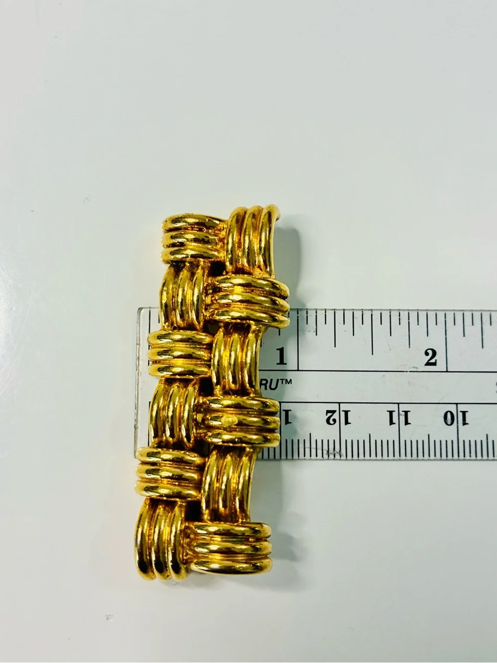 Source Unknown Gold Woven Link Bar Brooch